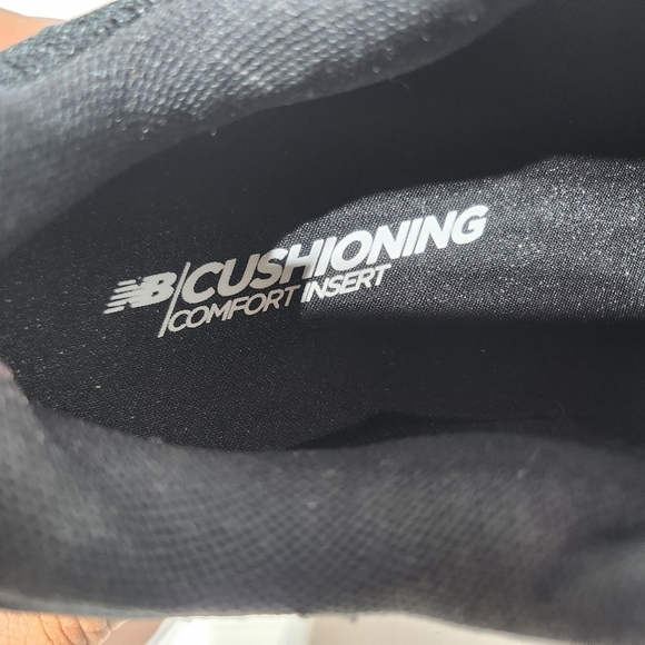 New Balance Black and Gray Athletic Shoes with Breathable Upper - Picture 3 of 10